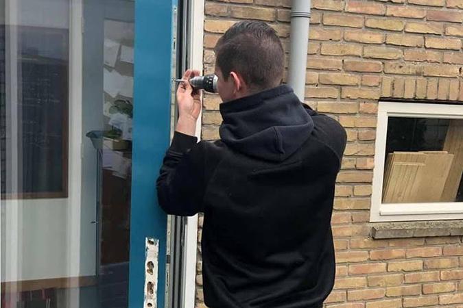 slotenmaker den haag opent de deur